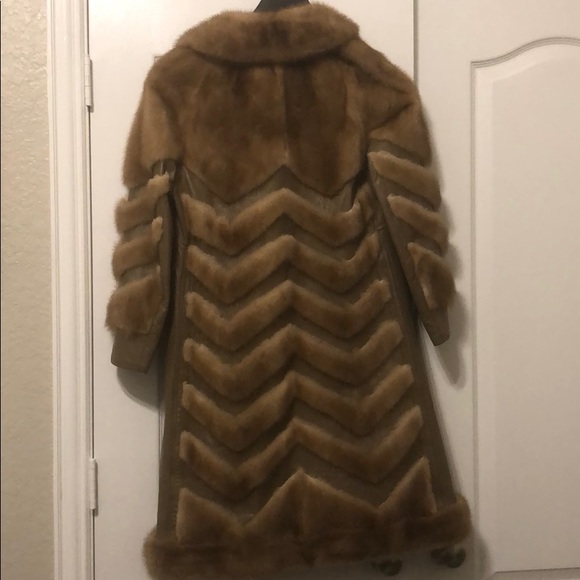 Fox fur coat with leather - Picture 4 of 6